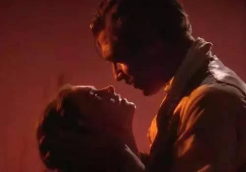 我本痴心自缚,从痴心自缚到自我救赎的蜕变之旅